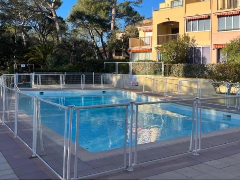 Charmant Studio Valescure Saint Raphael Exterior foto